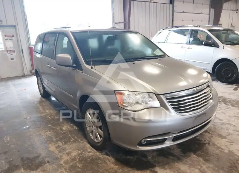 2016 Chrysler TOWN & COUNTRY photo