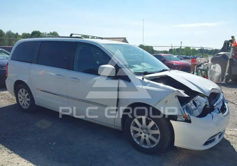 2016 Chrysler TOWN & COUNTRY фото