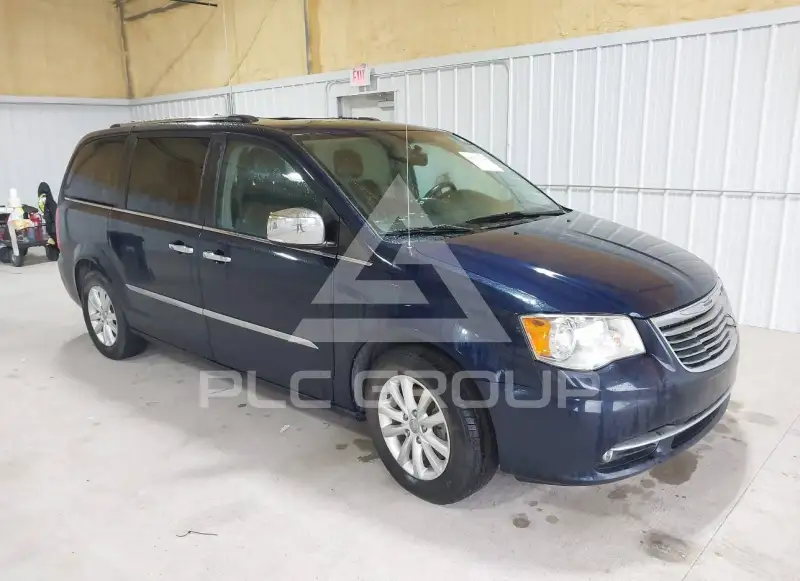 2016 Chrysler TOWN & COUNTRY photo