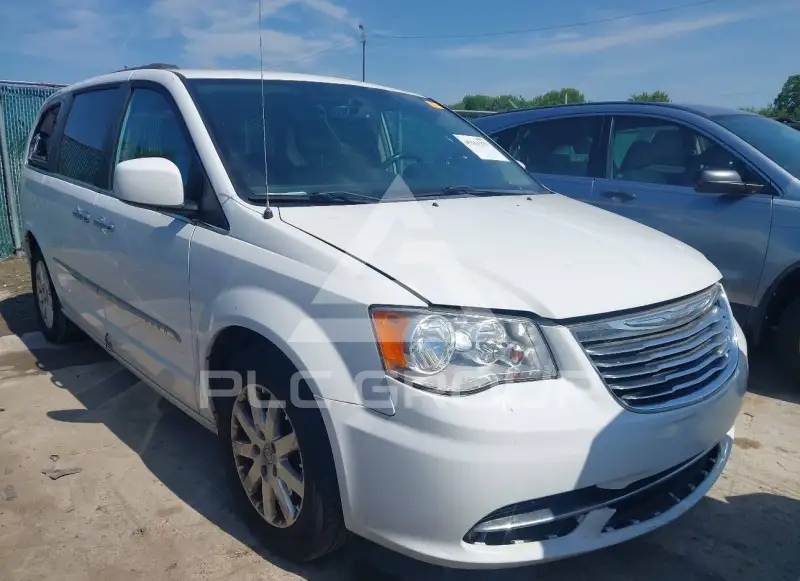 2016 Chrysler TOWN & COUNTRY фото