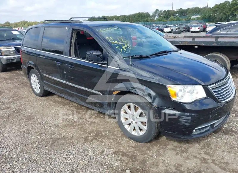 2016 Chrysler TOWN & COUNTRY photo