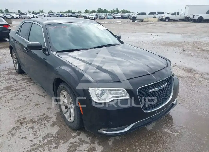 2016 Chrysler 300 фото