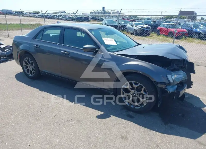 2016 Chrysler 300 photo