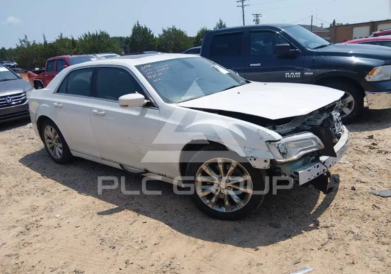 2016 Chrysler 300 фото