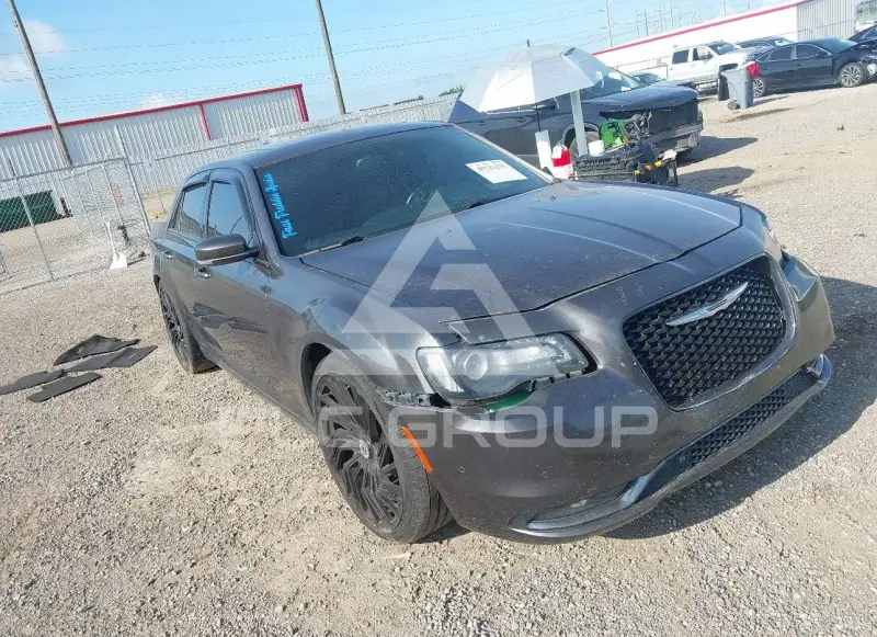 2016 Chrysler 300 фото