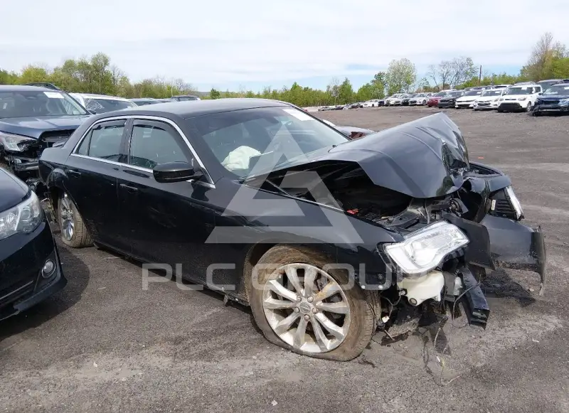 2016 Chrysler 300 фото