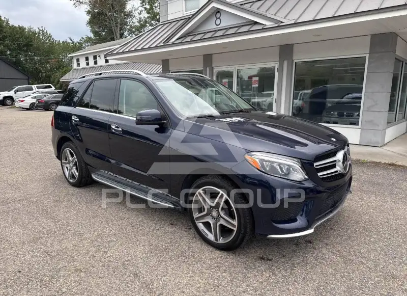 2016 Mercedes Benz GLE 400 photo