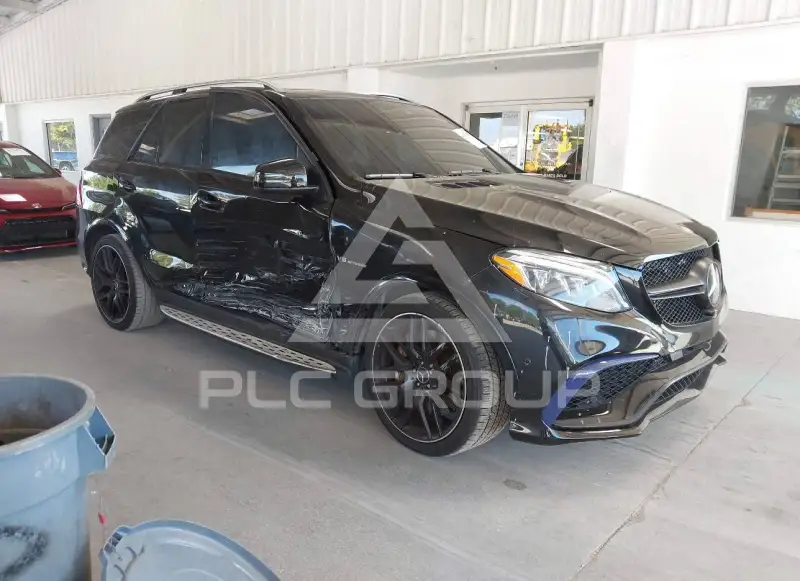 2016 Mercedes Benz GLE-Class фото