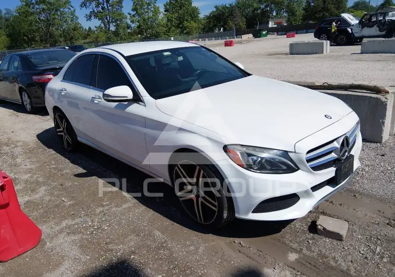 2016 Mercedes Benz C 300 фото