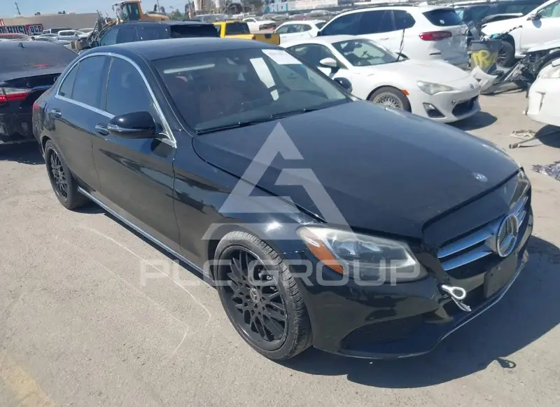 2016 Mercedes Benz C 300 photo