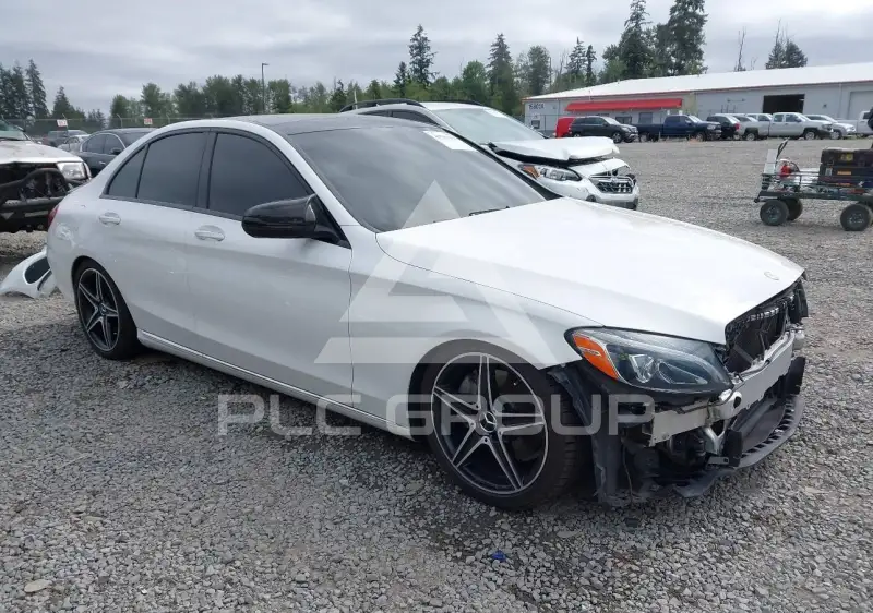 2016 Mercedes Benz C 300 photo