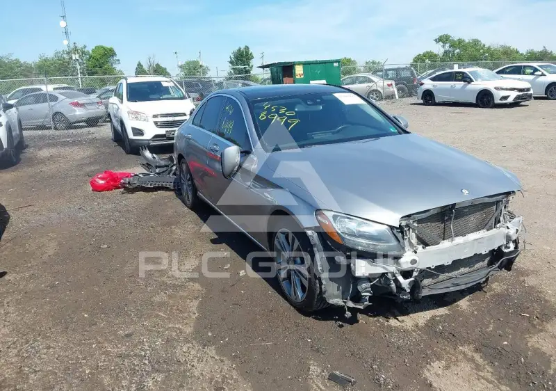 2016 Mercedes Benz C 300 photo