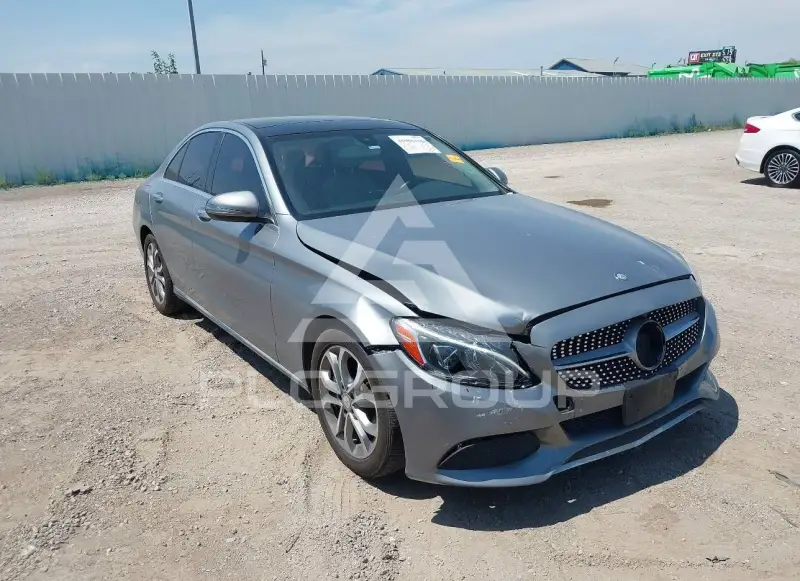 2016 Mercedes Benz C 300 photo