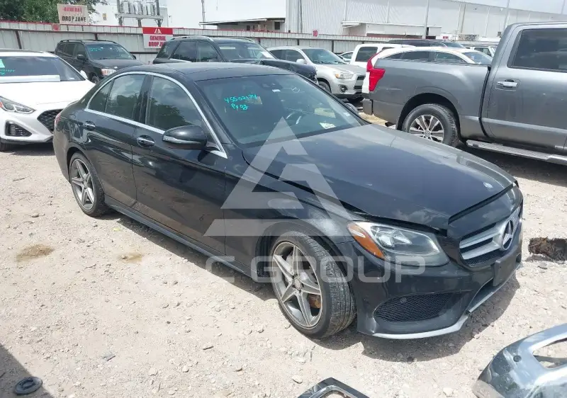 2016 Mercedes Benz C 300 photo