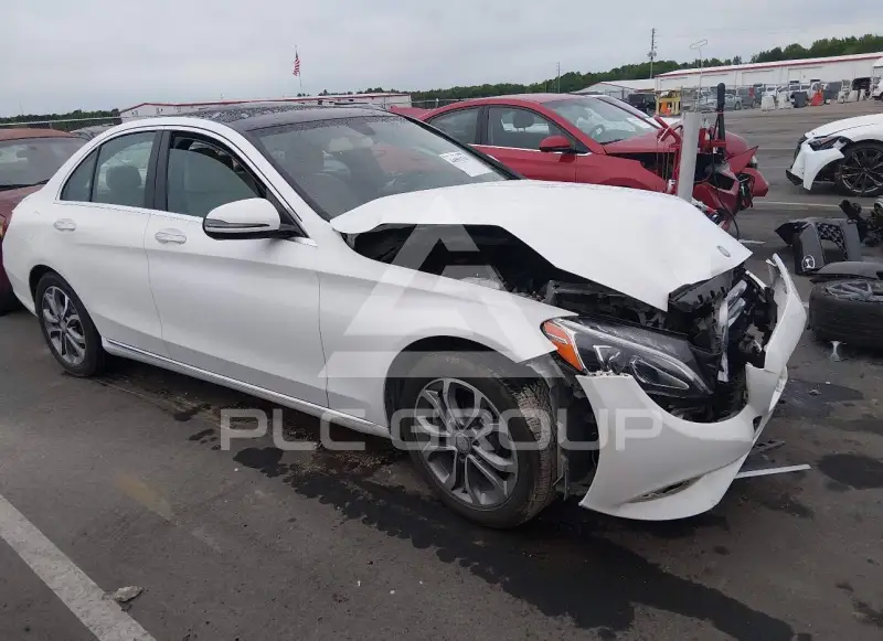 2016 Mercedes Benz C 300 фото