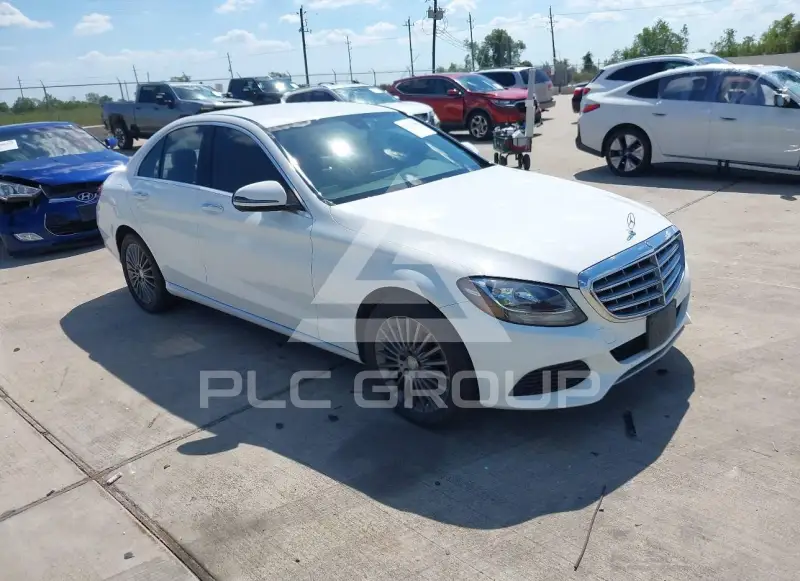 2016 Mercedes Benz C 300 фото