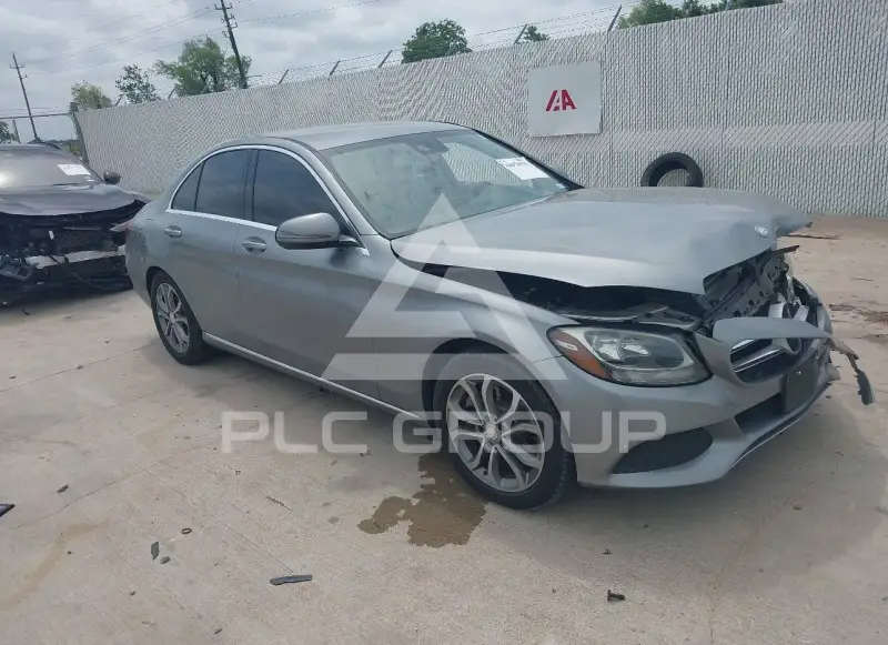 2016 Mercedes Benz C 300 photo