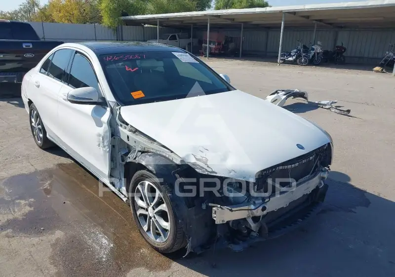 2016 Mercedes Benz C 300 photo