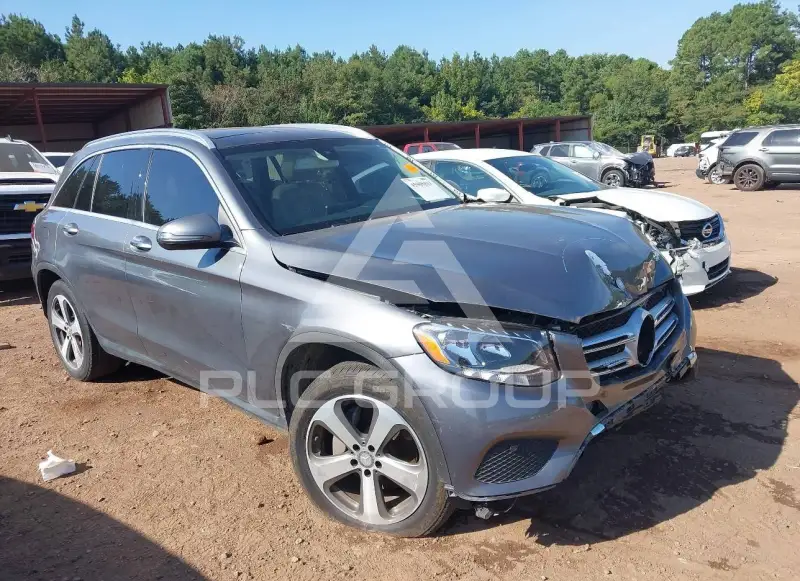 2016 Mercedes Benz GLC 300 photo