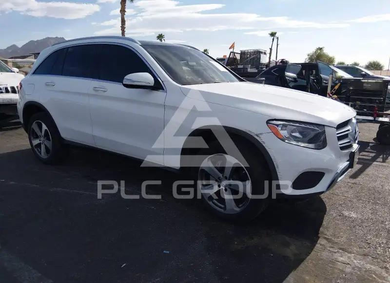 2016 Mercedes Benz GLC 300 фото