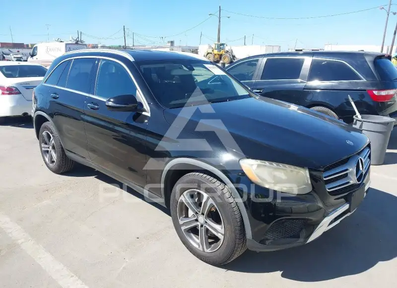 2016 Mercedes Benz GLC 300 фото