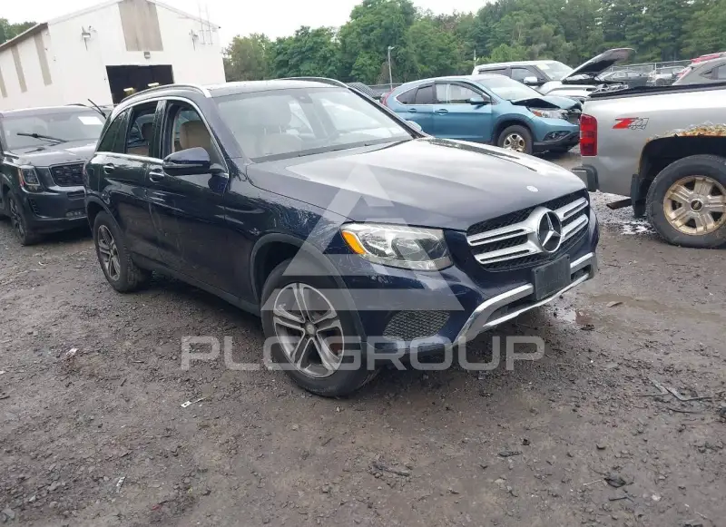 2016 Mercedes Benz GLC 300 photo