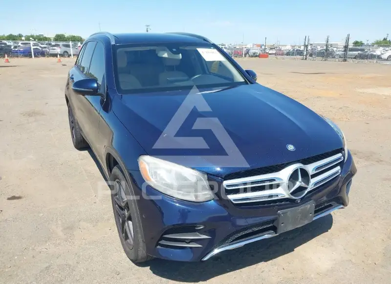2016 Mercedes Benz GLC 300 фото