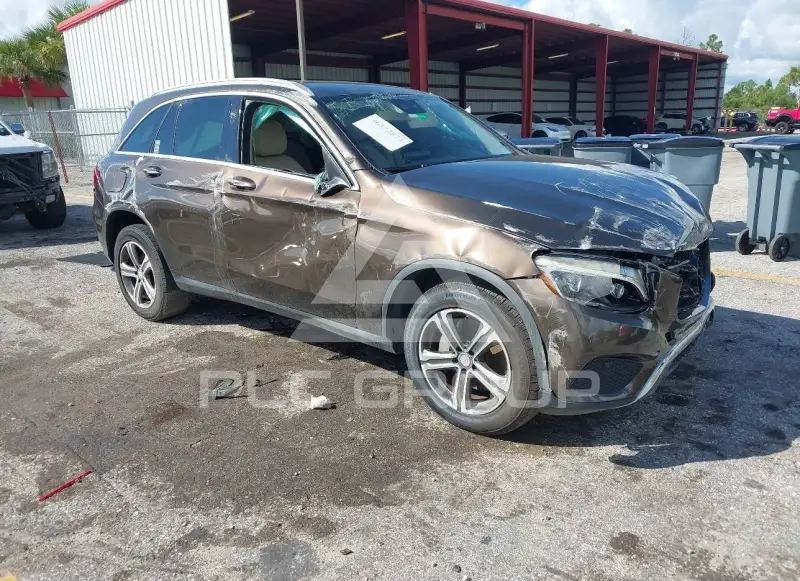 2016 Mercedes Benz GLC 300 фото