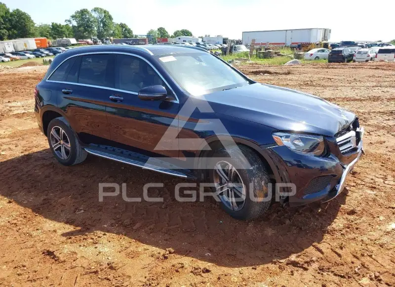 2016 Mercedes Benz GLC 300 photo