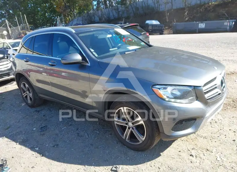 2016 Mercedes Benz GLC 300 photo