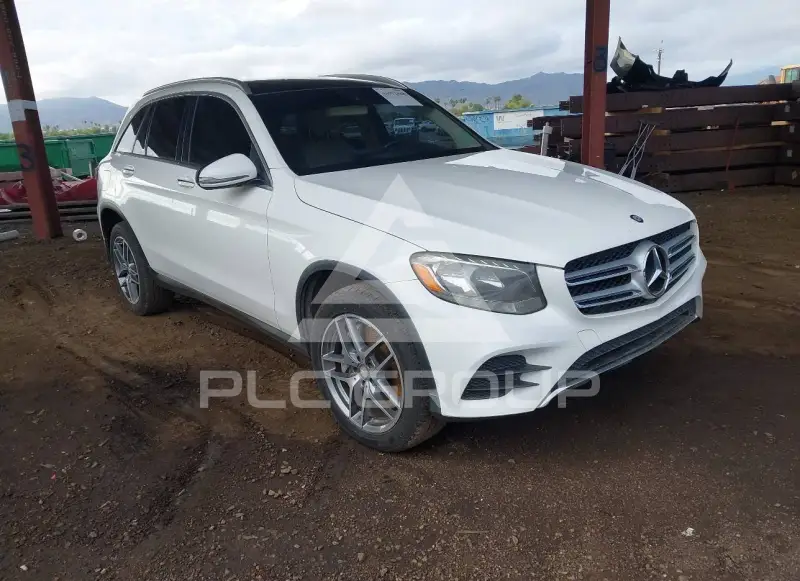 2016 Mercedes Benz GLC 300 фото