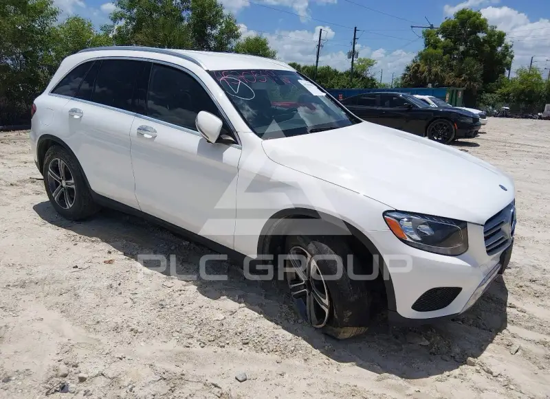 2016 Mercedes Benz GLC 300 фото