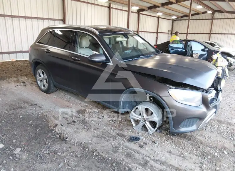 2016 Mercedes Benz GLC 300 photo