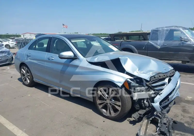 2016 Mercedes Benz C-Class photo