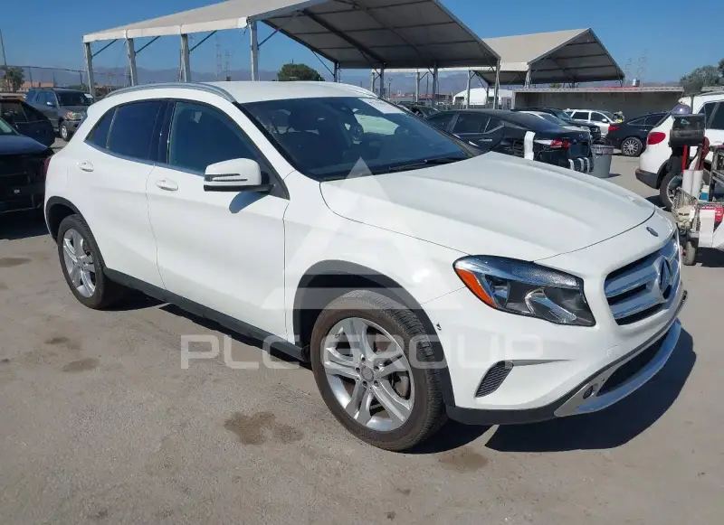 2016 Mercedes Benz GLA 250 фото