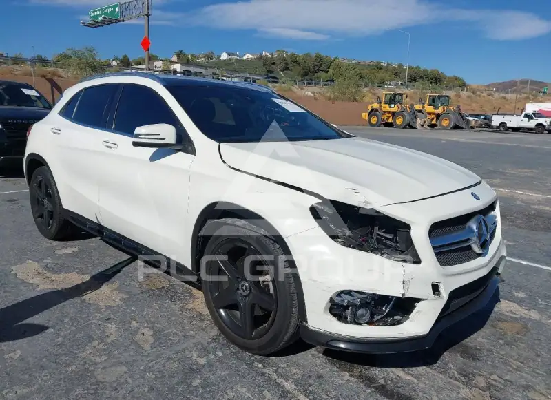 2016 Mercedes Benz GLA 250 фото