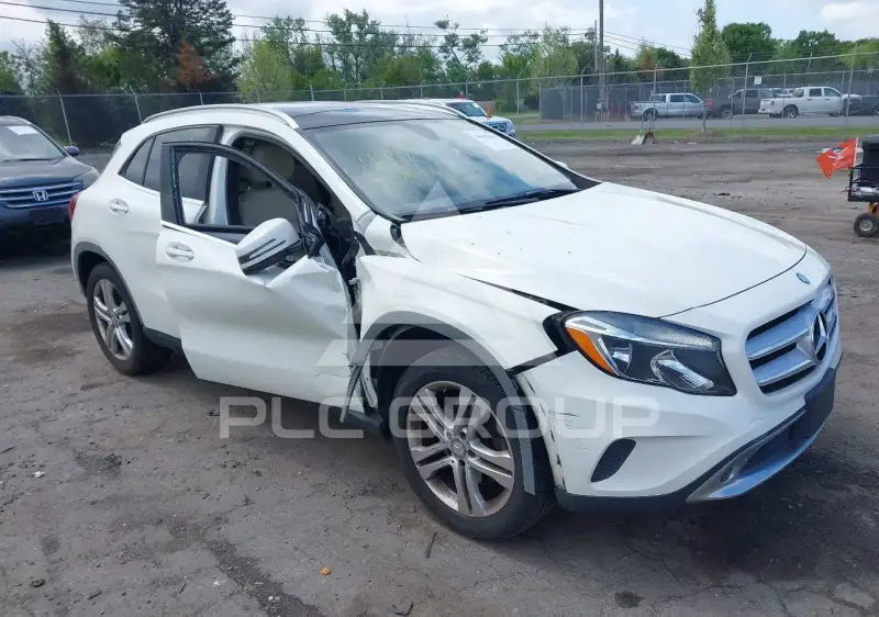 2016 Mercedes Benz GLA 250 фото