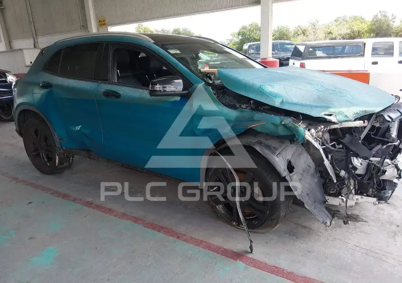2016 Mercedes Benz GLA 250 фото