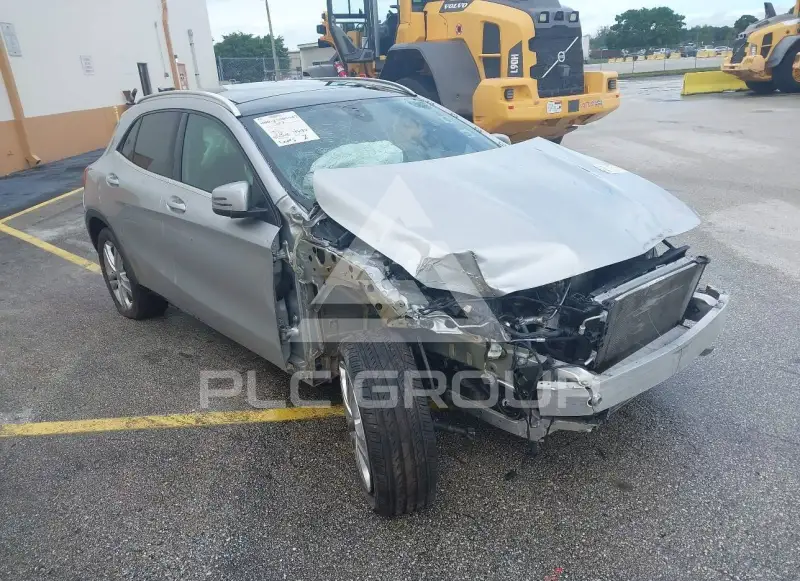2016 Mercedes Benz GLA 250 фото