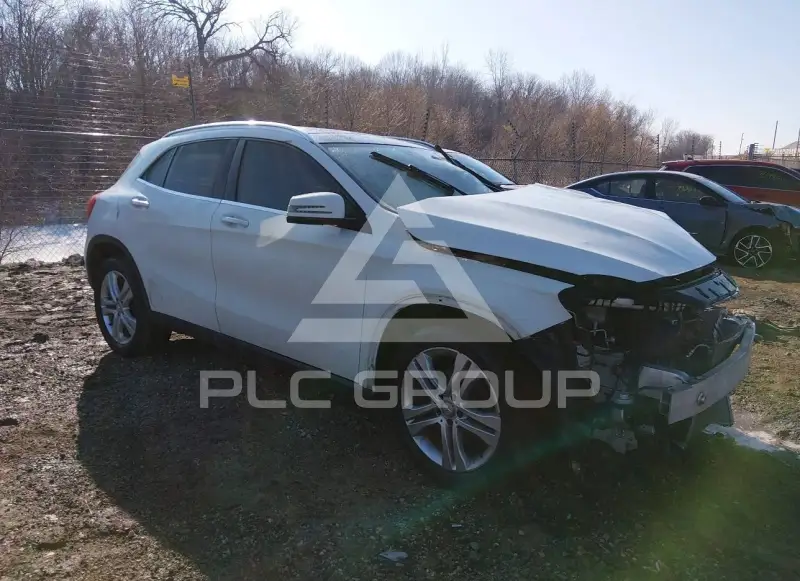 2016 Mercedes Benz GLA 250 фото