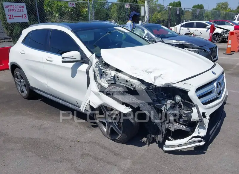 2016 Mercedes Benz GLA 250 фото