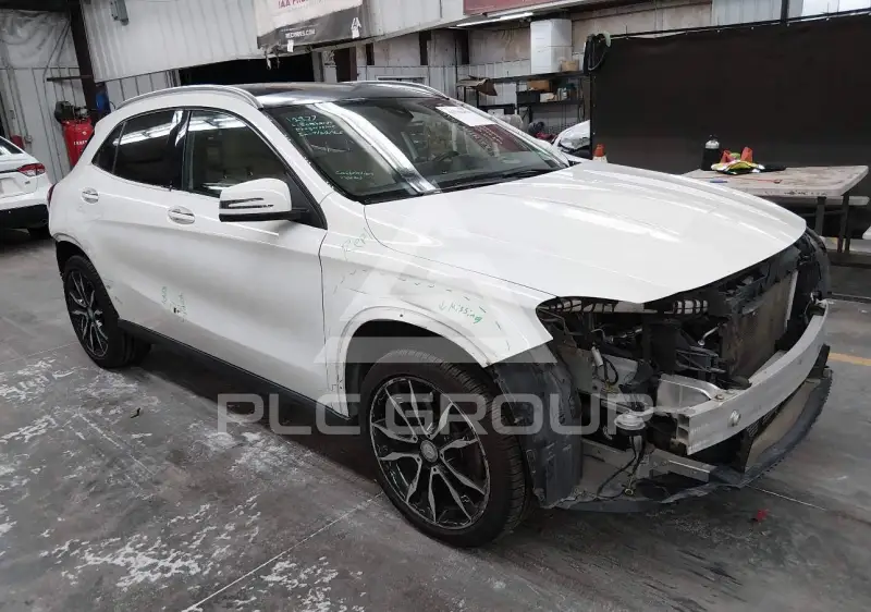 2016 Mercedes Benz GLA 250 фото