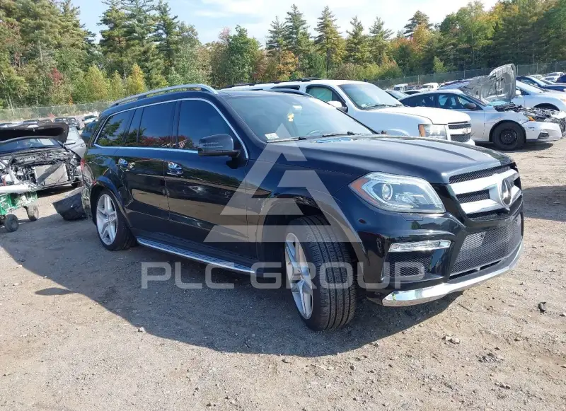 2016 Mercedes Benz GL 550 фото