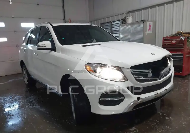 2016 Mercedes Benz GLE 350 фото