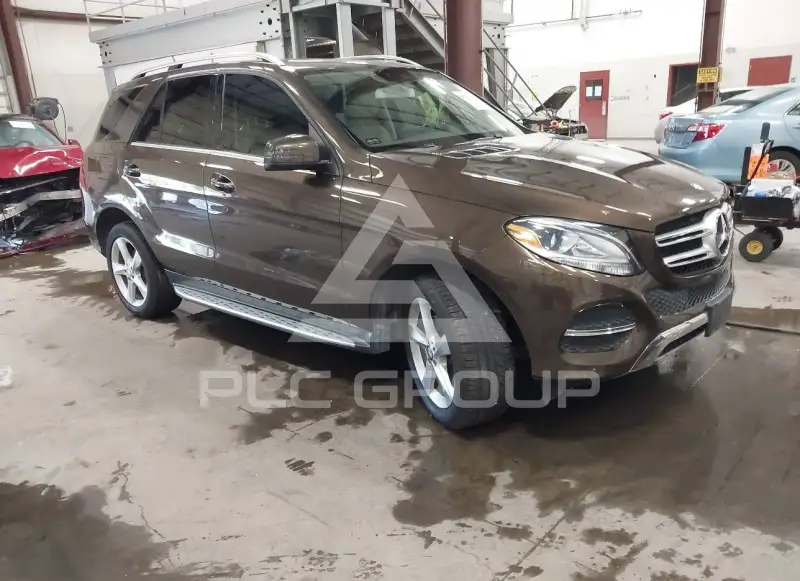 2016 Mercedes Benz GLE 350 фото
