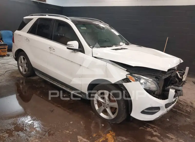2016 Mercedes Benz GLE 350 фото