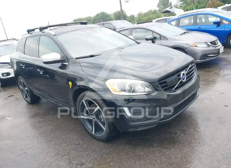 2016 Volvo XC60 photo