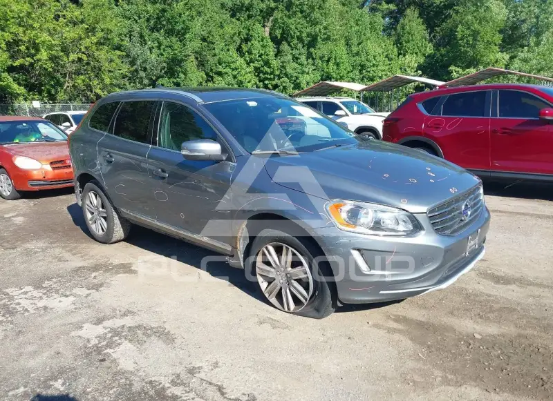 2016 Volvo XC60 photo