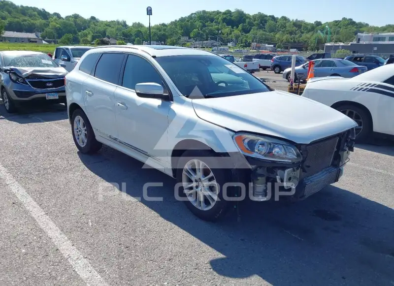 2016 Volvo XC60 photo