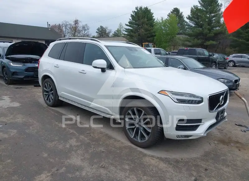 2016 Volvo XC90 photo